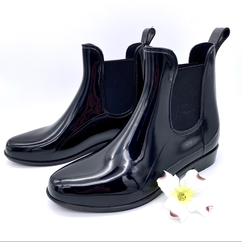 NWOB Skadoo Black Rain Booties, 7 - Picture 4 of 13